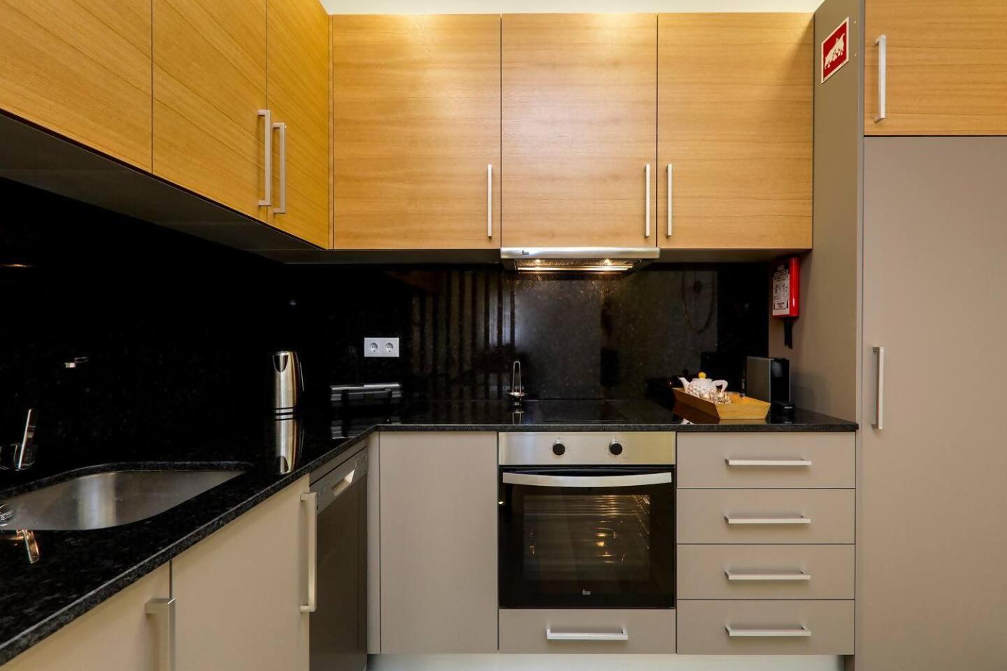 The Office Guest Apartman Guimarães Kültér fotó
